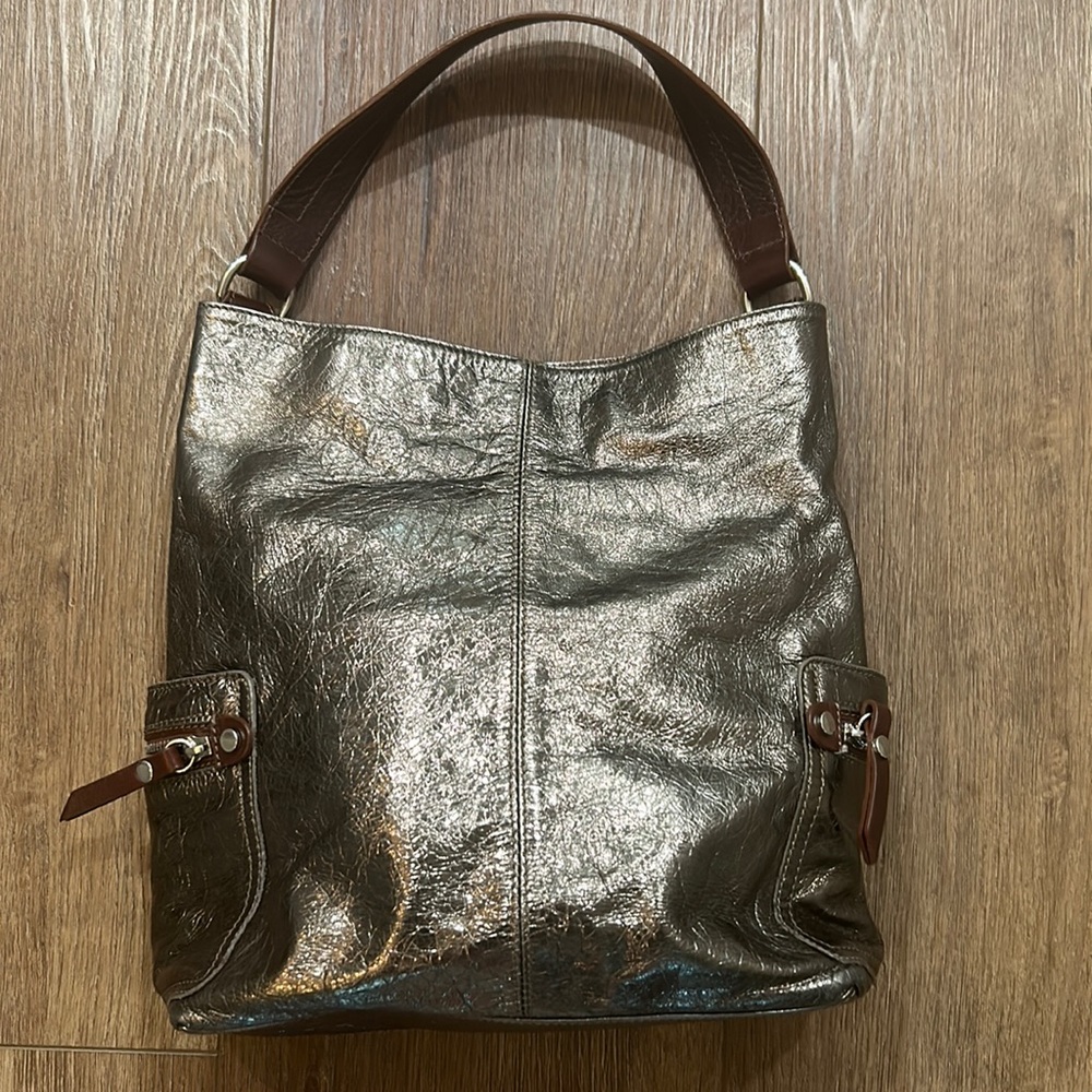 Women’s leather Tano brand handbag